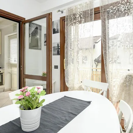Laguna Front Апартаменты Сирмионе