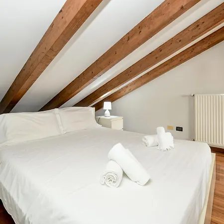 Laguna Front Appartement *
